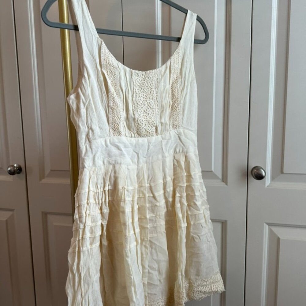 Kimchi Blue Cream Lace Dress